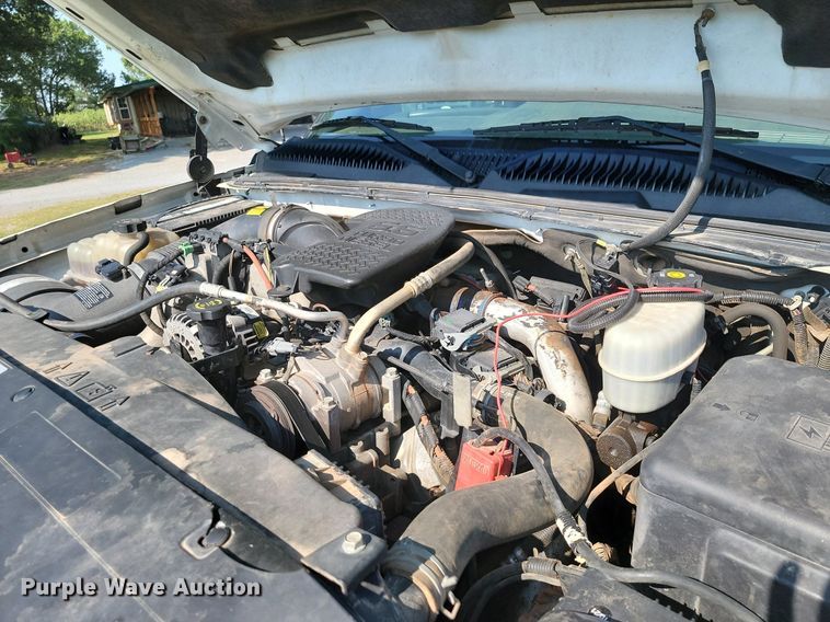 image for item JE9537 2007 Chevrolet Silverado 2500HD Crew Cab pickup truck