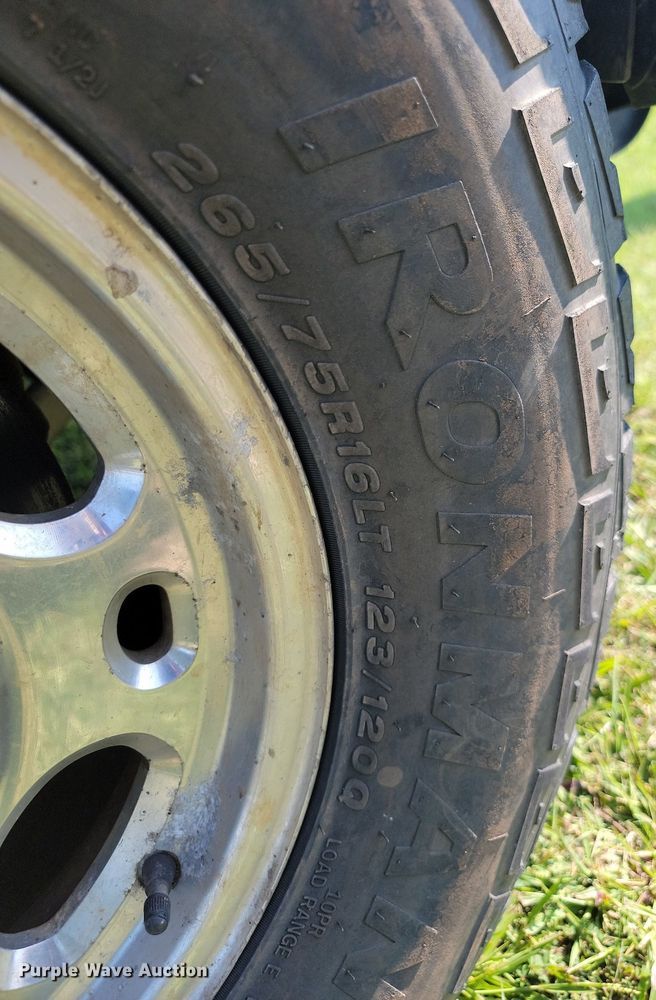 image for item JE9537 2007 Chevrolet Silverado 2500HD Crew Cab pickup truck