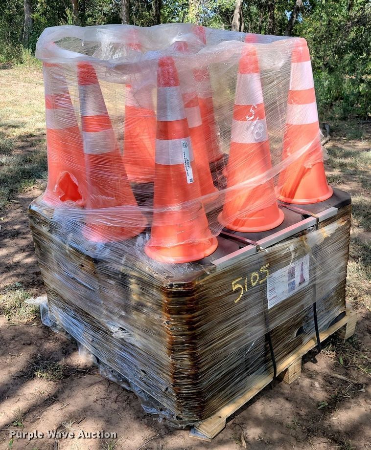 image for item JE9541 (250) safety cones