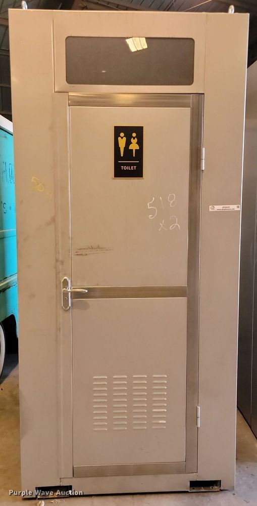 image for item JE9542 Portable restroom