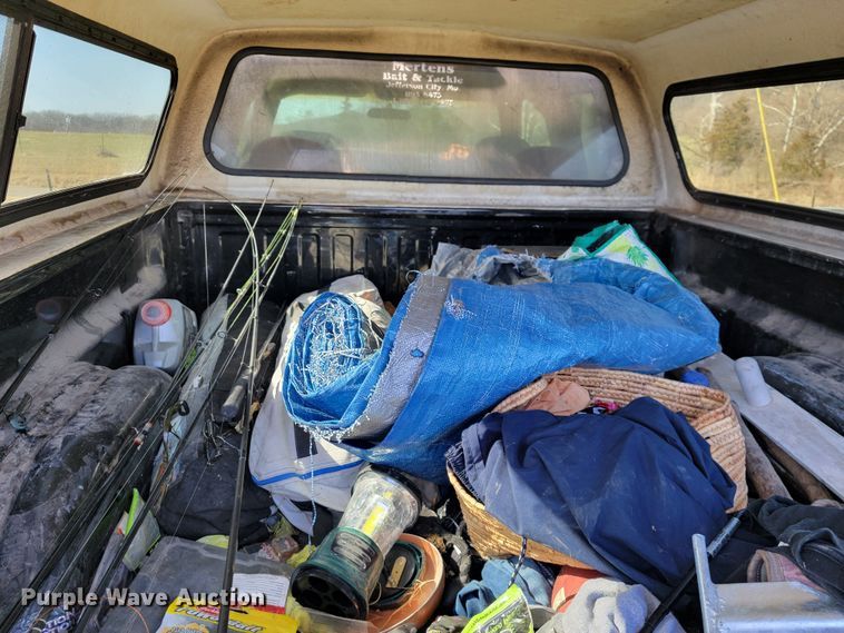 image for item JL9346 2002 Chevrolet Silverado 1500  Ext. Cab pickup truck