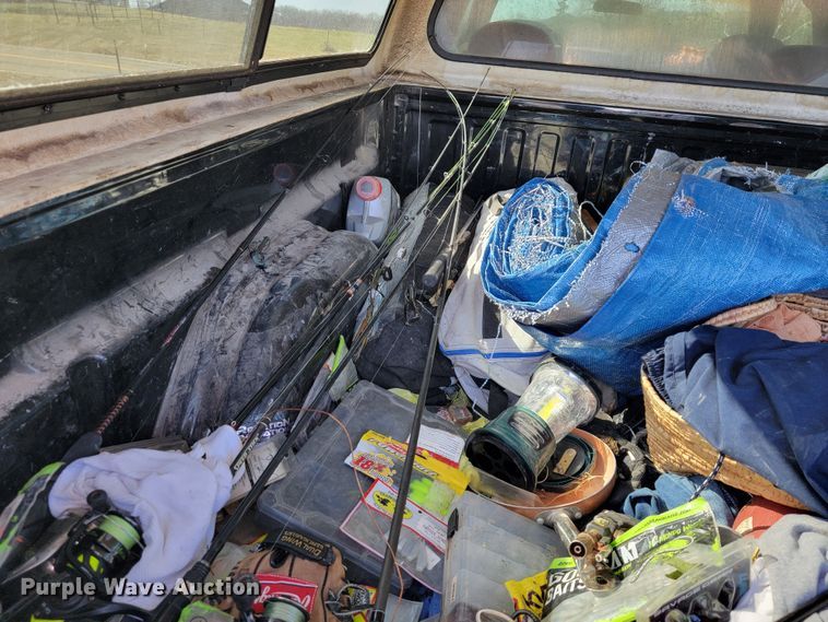 image for item JL9346 2002 Chevrolet Silverado 1500  Ext. Cab pickup truck