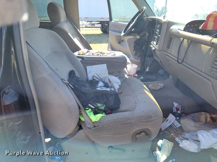 image for item JL9346 2002 Chevrolet Silverado 1500  Ext. Cab pickup truck