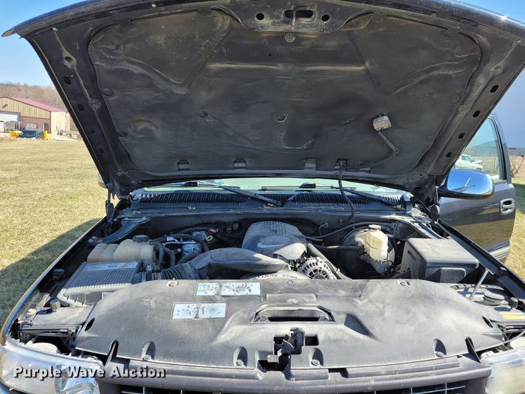 image for item JL9346 2002 Chevrolet Silverado 1500  Ext. Cab pickup truck