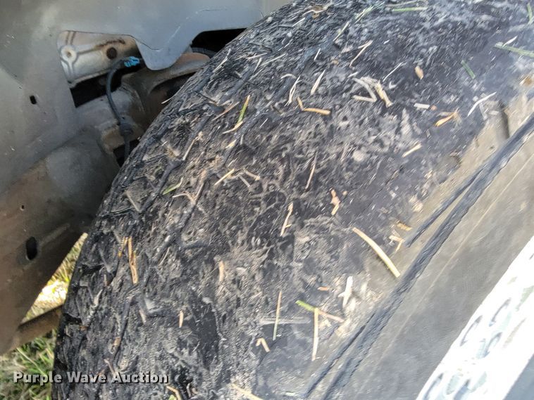 image for item JL9346 2002 Chevrolet Silverado 1500  Ext. Cab pickup truck