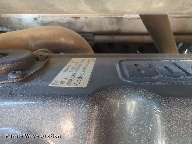 image for item KB9380 2005 Bobcat S250  skid steer loader