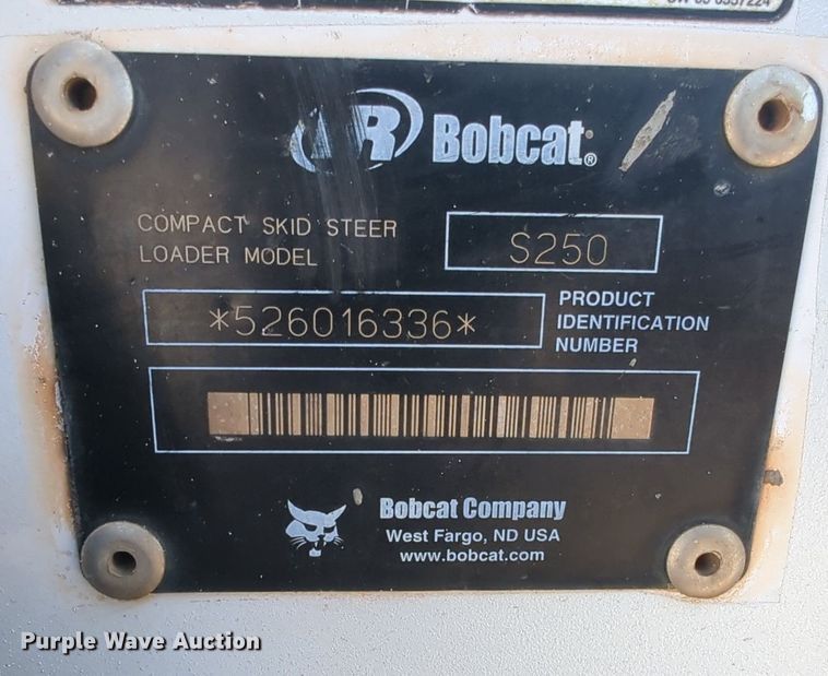 image for item KB9380 2005 Bobcat S250  skid steer loader
