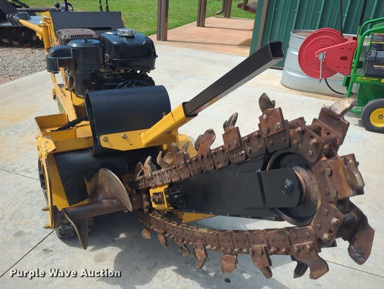 image for item KB9384 2016 Vermeer RTX130  trencher