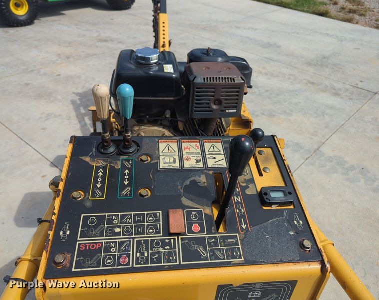 image for item KB9384 2016 Vermeer RTX130  trencher