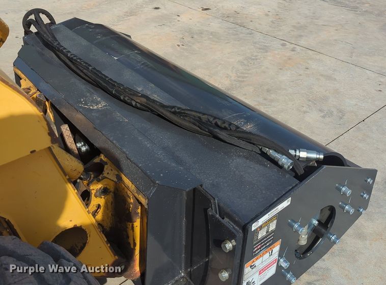 image for item KB9386 2023 Wolverine VR-11-66W  skid steer vibratory roller