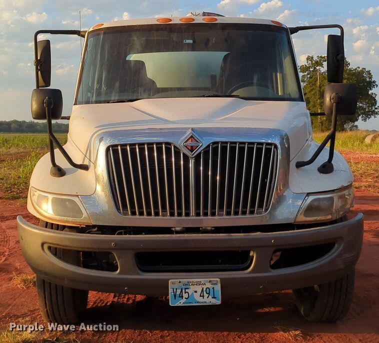 image for item KB9391 2012 International 4300  vacuum truck