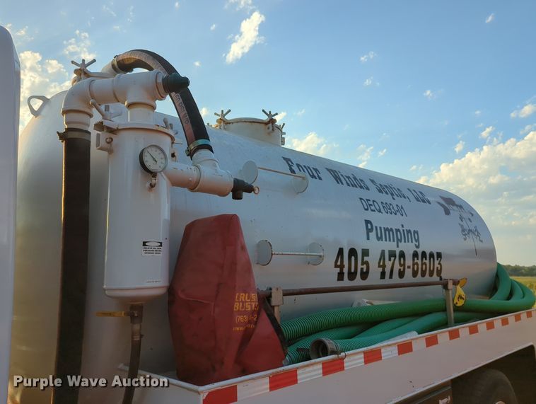 image for item KB9391 2012 International 4300  vacuum truck