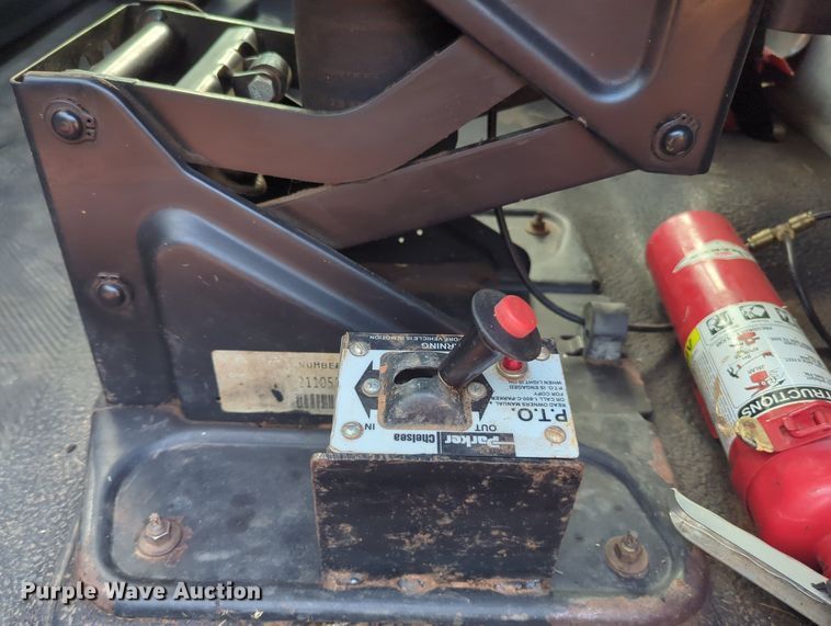 image for item KB9391 2012 International 4300  vacuum truck