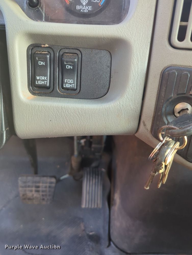 image for item KB9391 2012 International 4300  vacuum truck