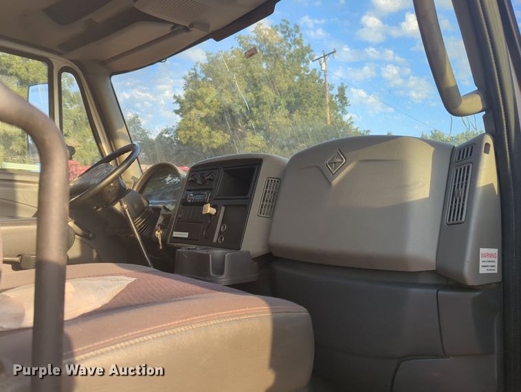 image for item KB9391 2012 International 4300  vacuum truck