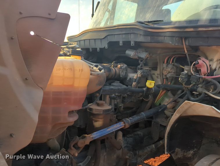 image for item KB9391 2012 International 4300  vacuum truck