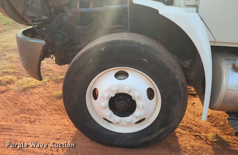 image for item KB9391 2012 International 4300  vacuum truck