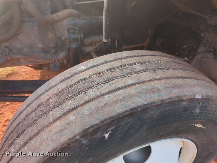 image for item KB9391 2012 International 4300  vacuum truck