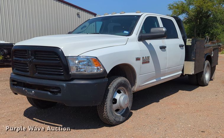 image for item KB9403 2018 Dodge Ram 3500HD  Crew Cab flatbed pickup truck