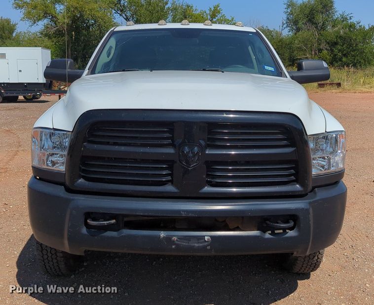 image for item KB9403 2018 Dodge Ram 3500HD  Crew Cab flatbed pickup truck