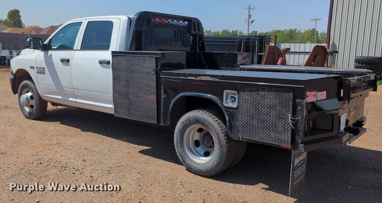 image for item KB9403 2018 Dodge Ram 3500HD  Crew Cab flatbed pickup truck