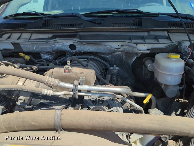 image for item KB9403 2018 Dodge Ram 3500HD  Crew Cab flatbed pickup truck