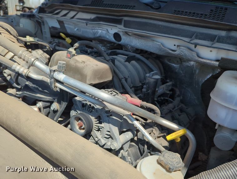 image for item KB9403 2018 Dodge Ram 3500HD  Crew Cab flatbed pickup truck