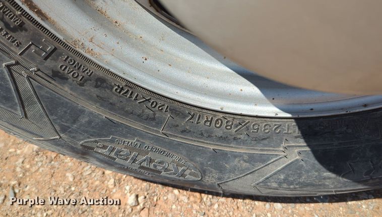 image for item KB9403 2018 Dodge Ram 3500HD  Crew Cab flatbed pickup truck