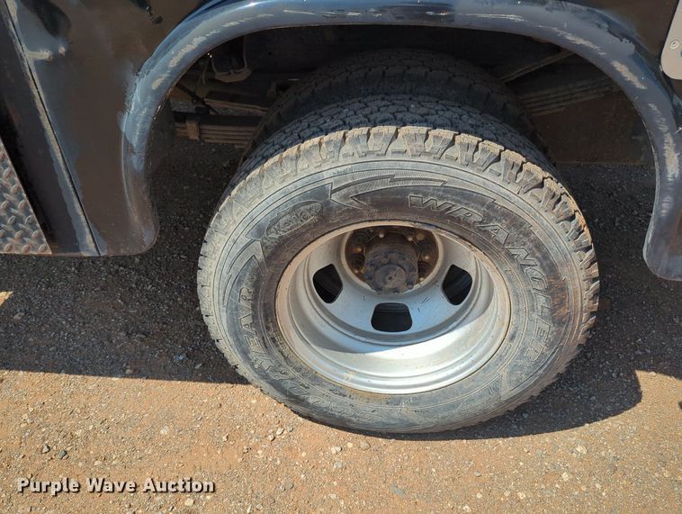 image for item KB9403 2018 Dodge Ram 3500HD  Crew Cab flatbed pickup truck