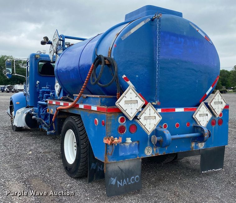 image for item KB9432 2013 Peterbilt PB337  fuel truck