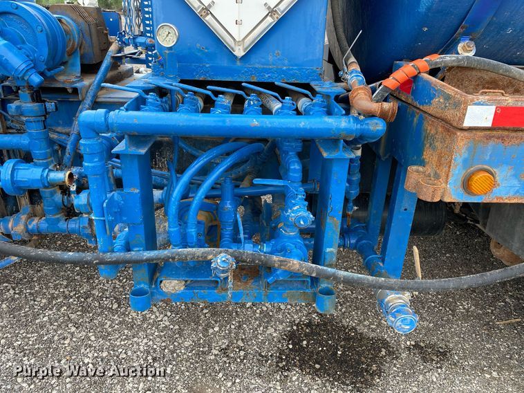 image for item KB9432 2013 Peterbilt PB337  fuel truck