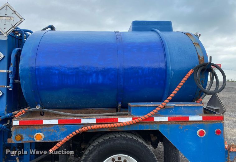 image for item KB9432 2013 Peterbilt PB337  fuel truck