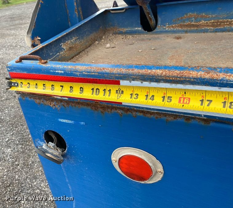 image for item KB9432 2013 Peterbilt PB337  fuel truck