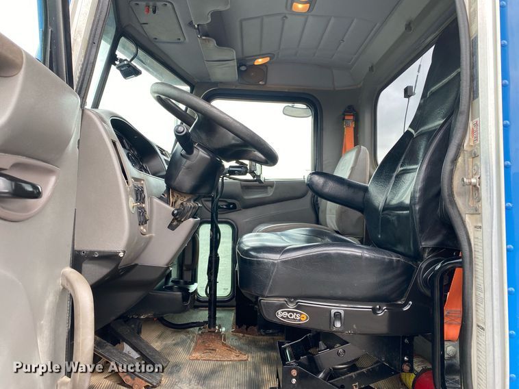 image for item KB9432 2013 Peterbilt PB337  fuel truck