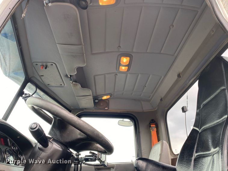 image for item KB9432 2013 Peterbilt PB337  fuel truck