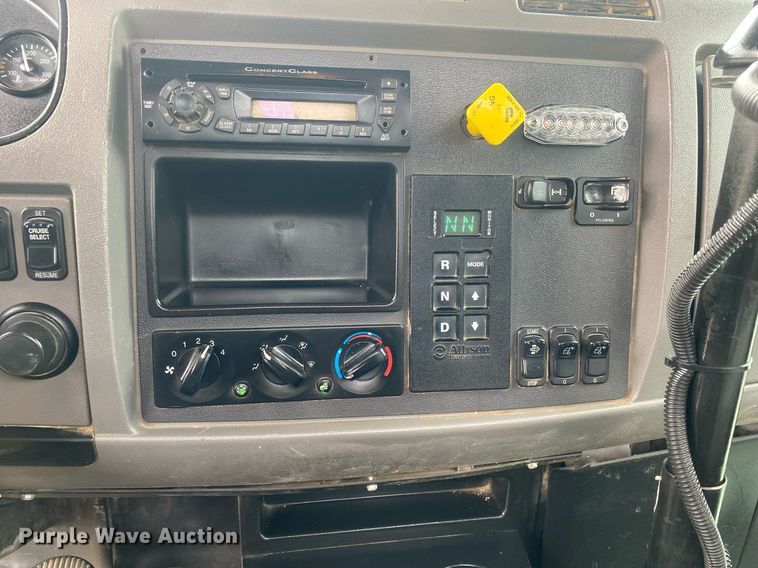 image for item KB9432 2013 Peterbilt PB337  fuel truck