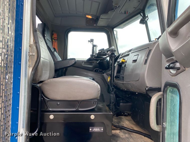 image for item KB9432 2013 Peterbilt PB337  fuel truck