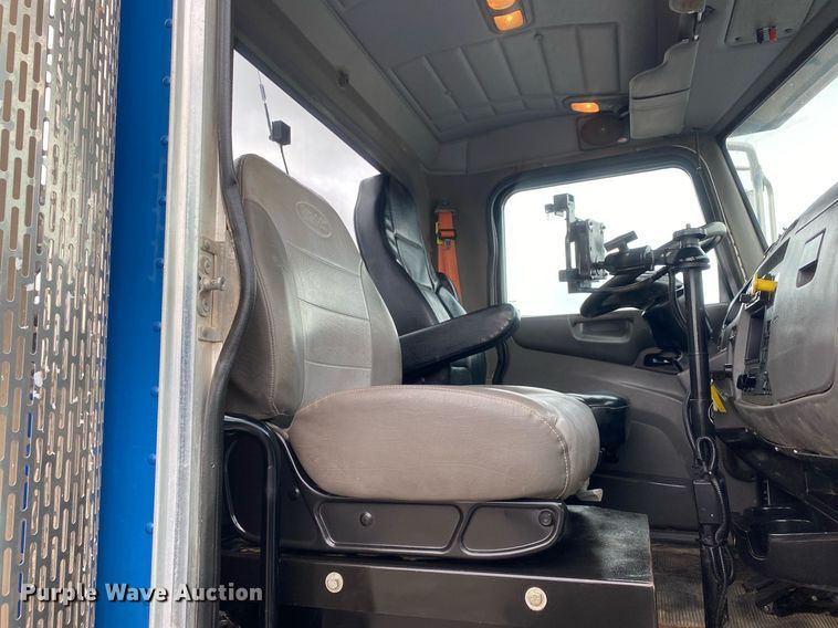 image for item KB9432 2013 Peterbilt PB337  fuel truck