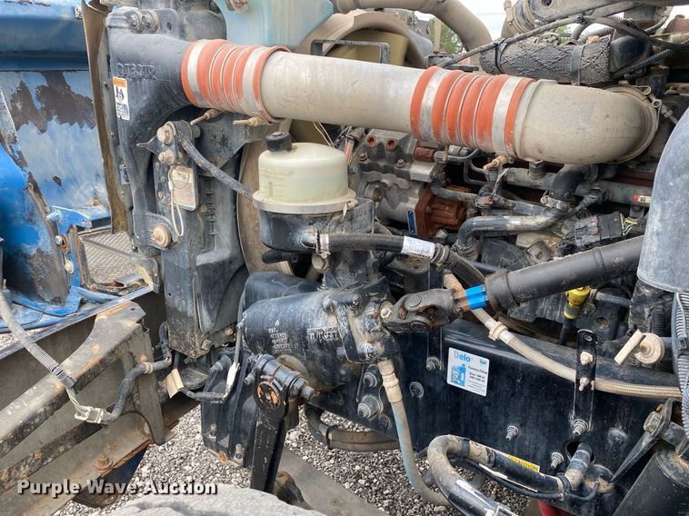 image for item KB9432 2013 Peterbilt PB337  fuel truck