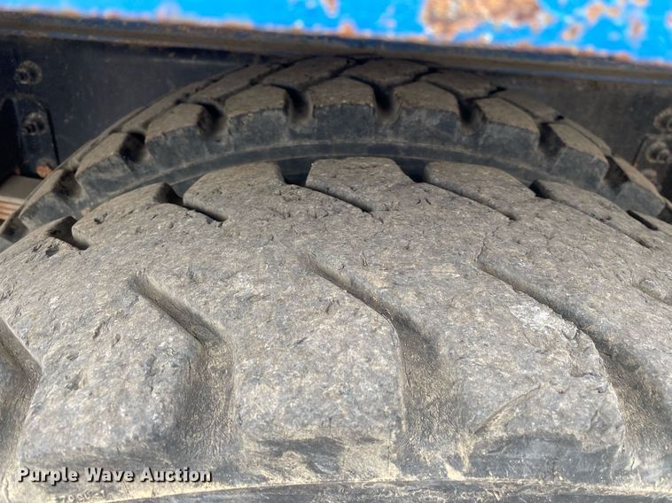 image for item KB9432 2013 Peterbilt PB337  fuel truck