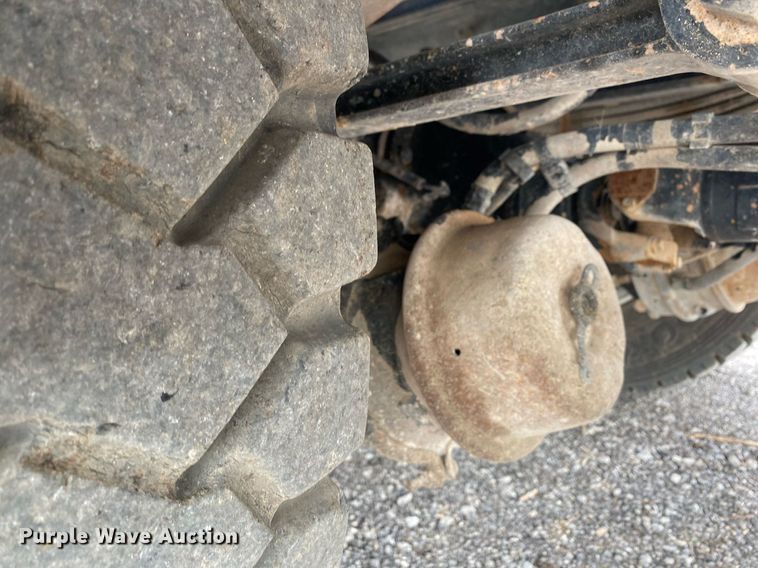 image for item KB9432 2013 Peterbilt PB337  fuel truck