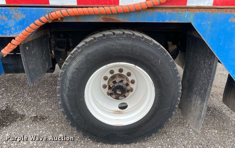 image for item KB9432 2013 Peterbilt PB337  fuel truck