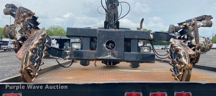 image for item KB9453 2008 International 4400  tire service truck