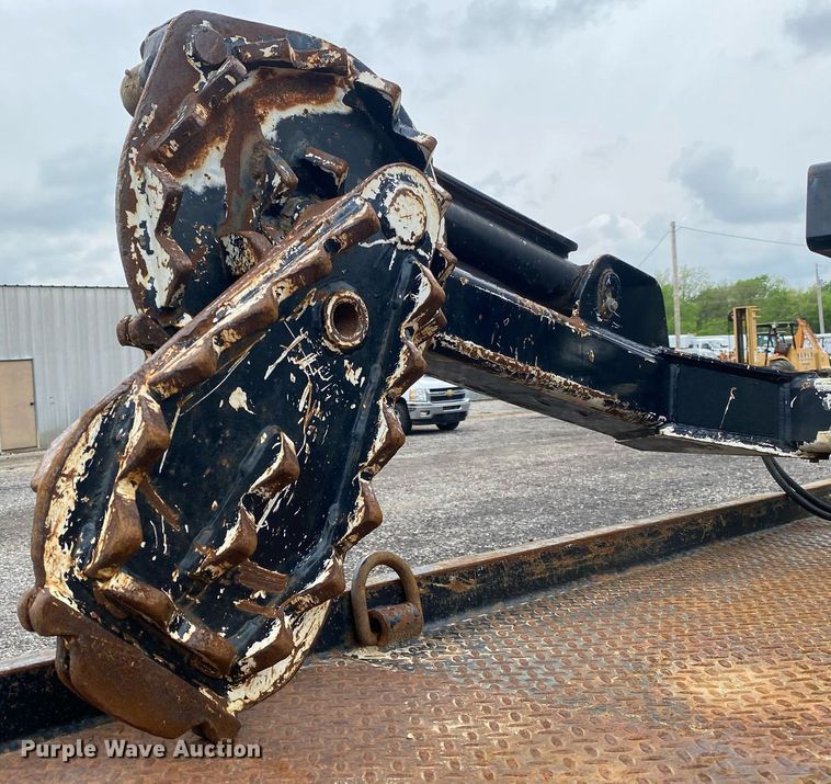 image for item KB9453 2008 International 4400  tire service truck