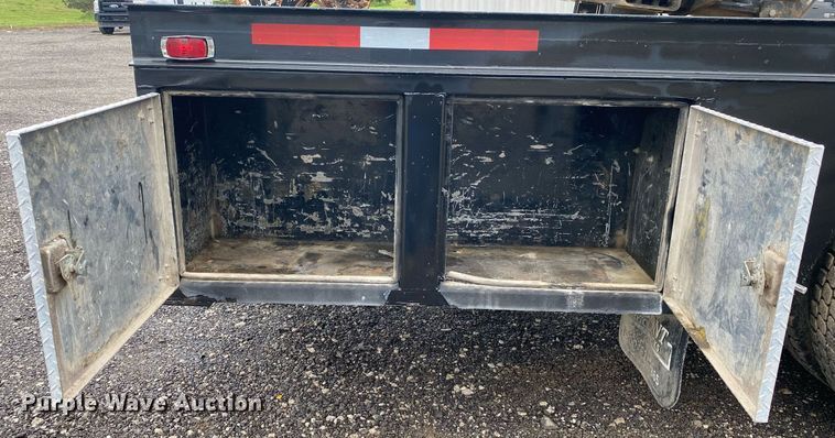 image for item KB9453 2008 International 4400  tire service truck