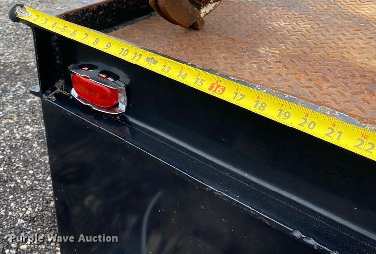 image for item KB9453 2008 International 4400  tire service truck