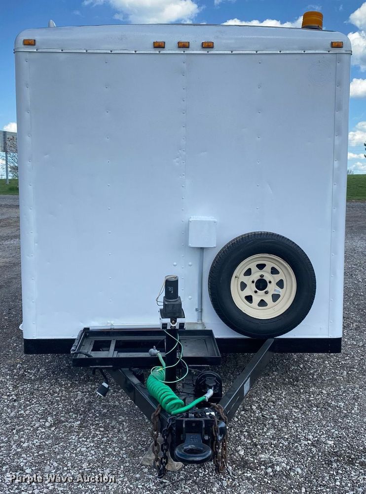 image for item KB9461 1994 Wells Cargo  enclosed cargo trailer