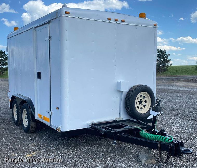 image for item KB9461 1994 Wells Cargo  enclosed cargo trailer