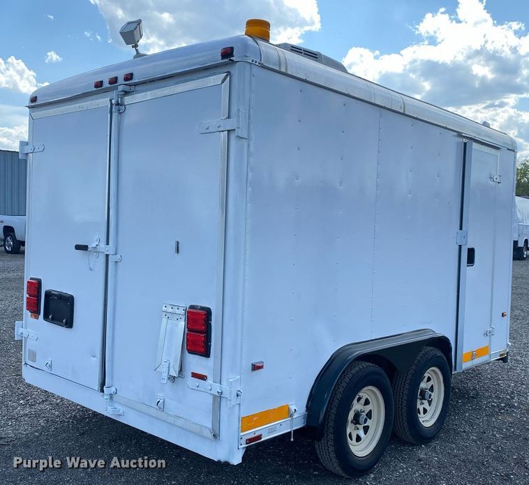 image for item KB9461 1994 Wells Cargo  enclosed cargo trailer