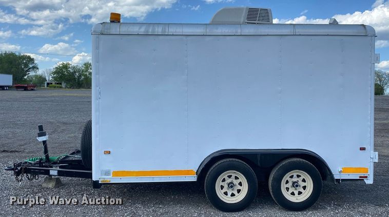 image for item KB9461 1994 Wells Cargo  enclosed cargo trailer